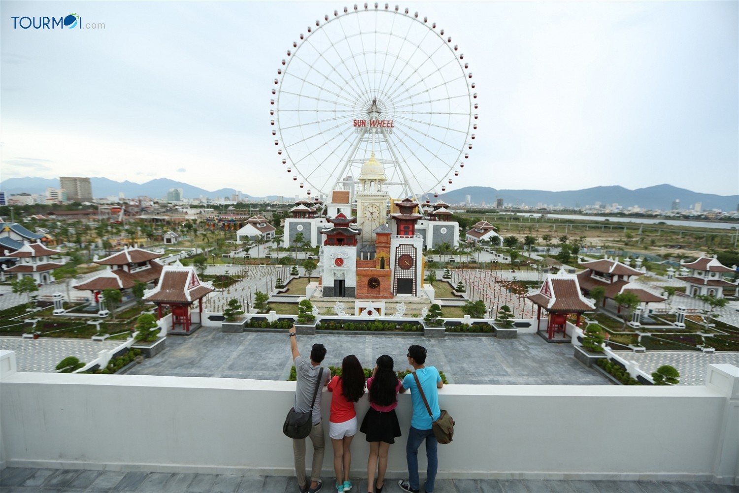 18 điểm đến chất lừ nhất định phải check in khi đến Đà Nẵng - Ảnh 2 18 điểm đến chất lừ nhất định phải check in khi đến Đà Nẵng - Ảnh 2