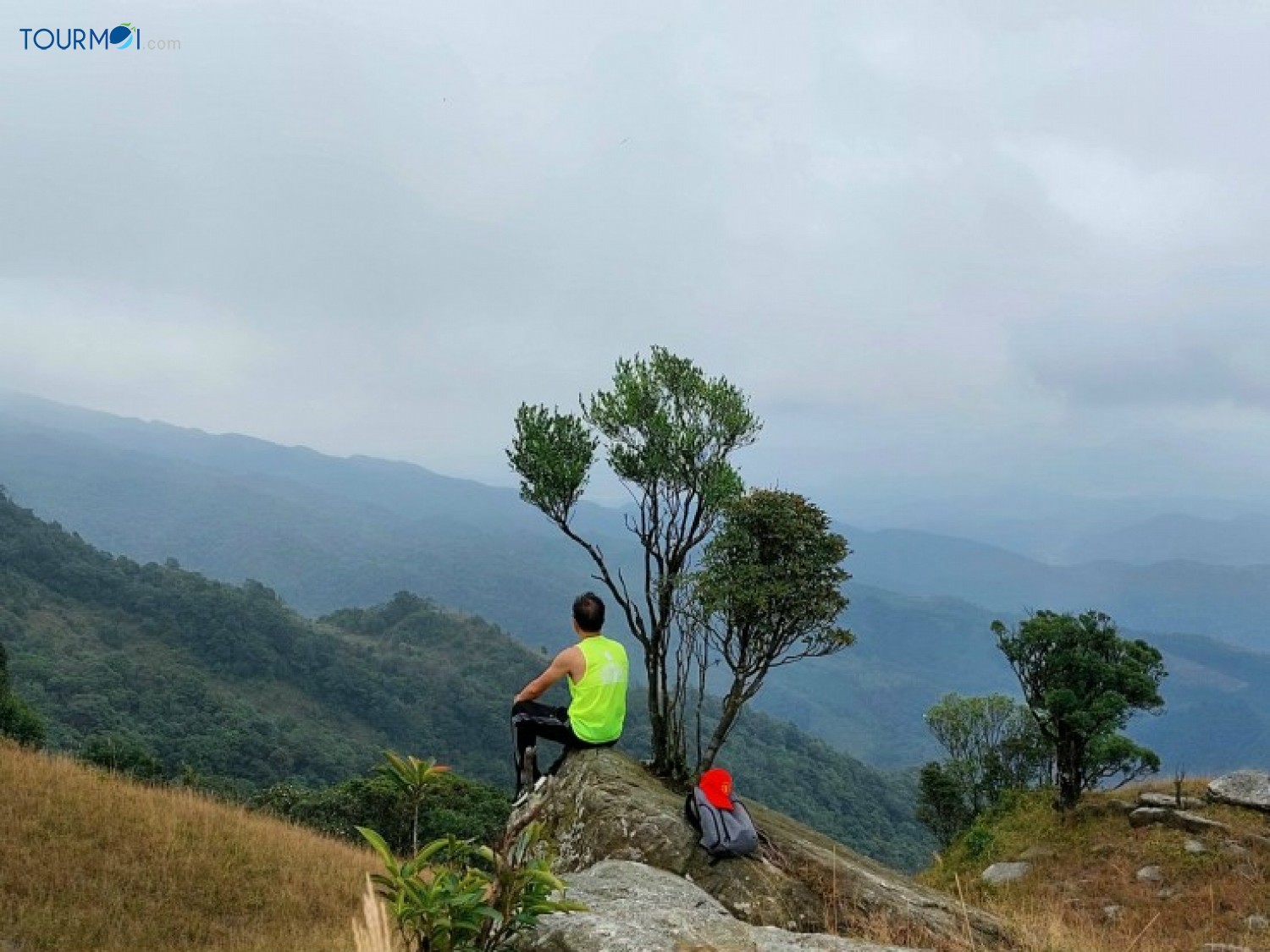 Chinh phục Đỉnh núi Phia Pò trong hành trình “đi để nhớ”! - Ảnh 1