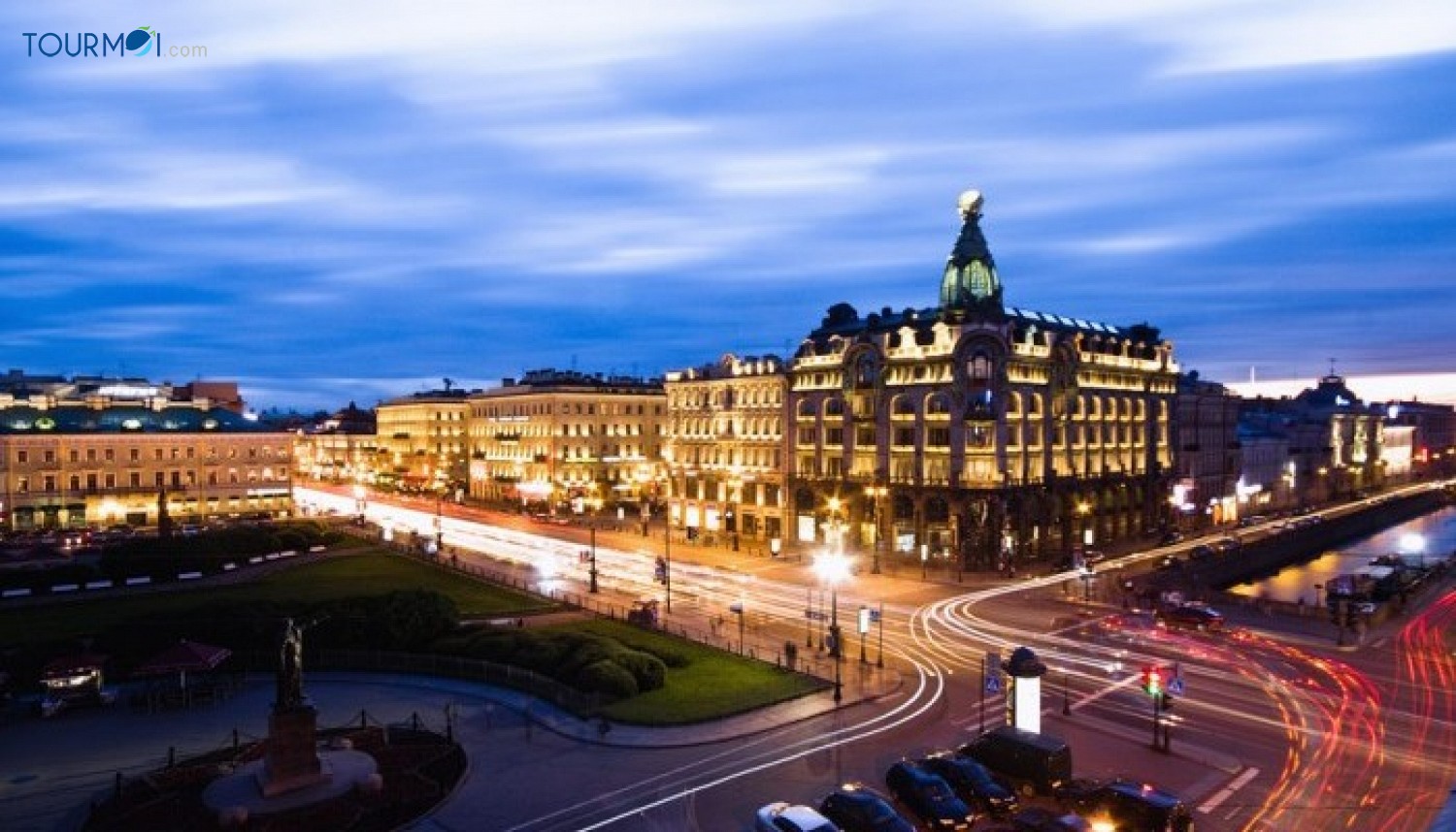 Lạc lối giữa Đại lộ Nevsky - Ảnh 1 Lạc lối giữa Đại lộ Nevsky - Ảnh 1