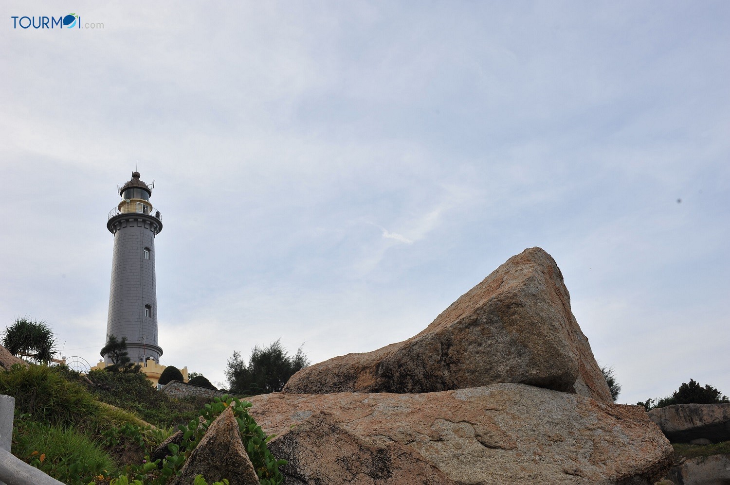 Đi đâu, xem gì ở Phú Yên? 7 gợi ý tuyệt vời để khám phá du lịch Phú Yên - Ảnh 1 Đi đâu, xem gì ở Phú Yên? 7 gợi ý tuyệt vời để khám phá du lịch Phú Yên - Ảnh 1