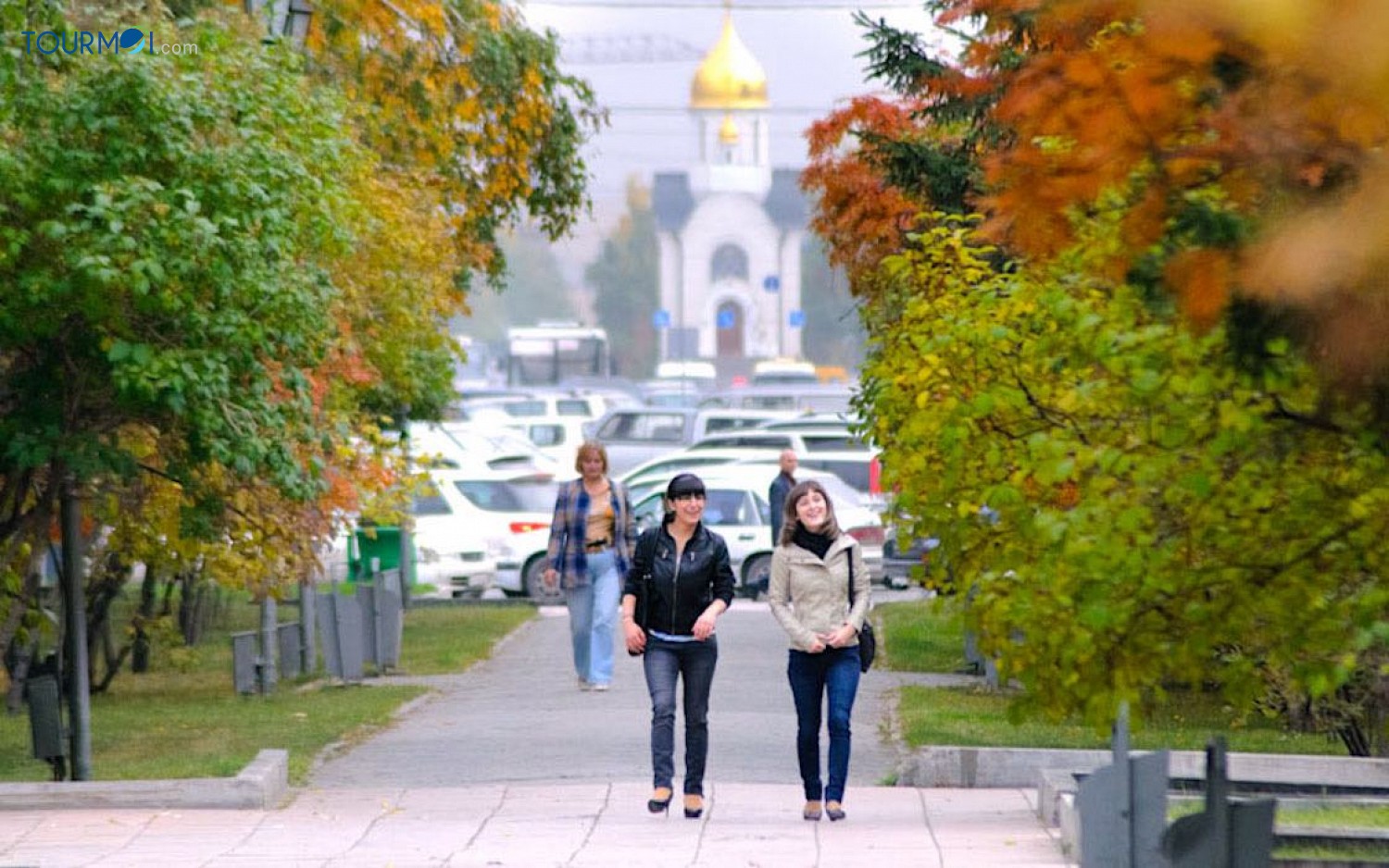 Đi du lịch nga nên mặc gì - Ảnh 3 trang phục mùa thu nước nga