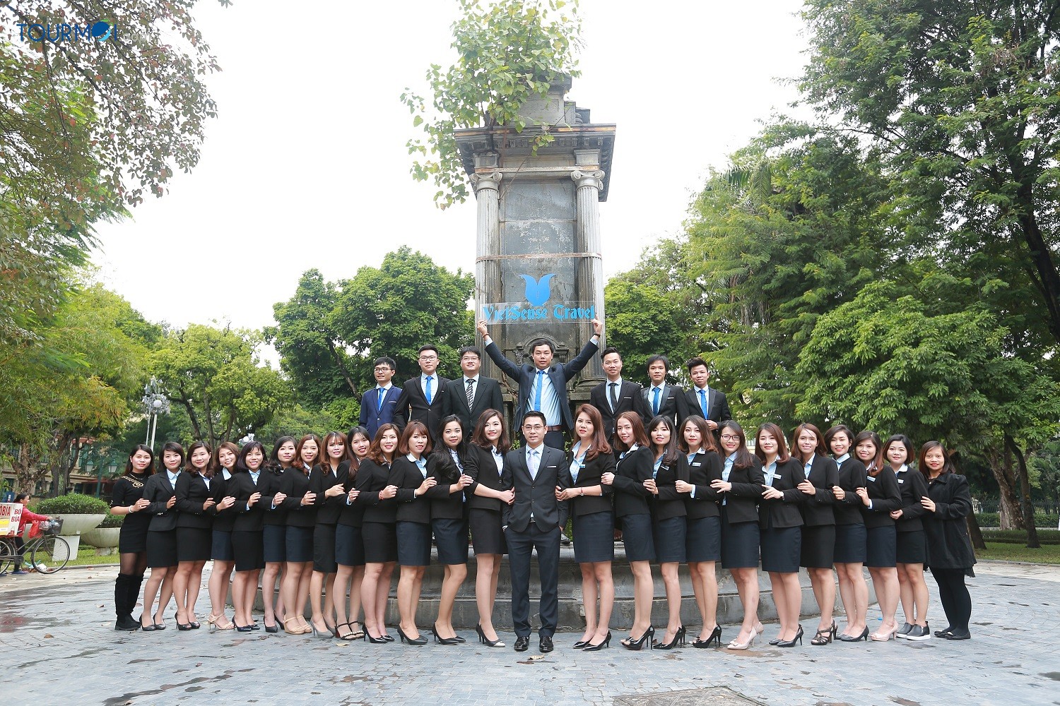 Đội Ngũ Nhân Sự VietSense Travel - Ảnh 3 Đội Ngũ Nhân Sự VietSense Travel - Ảnh 3