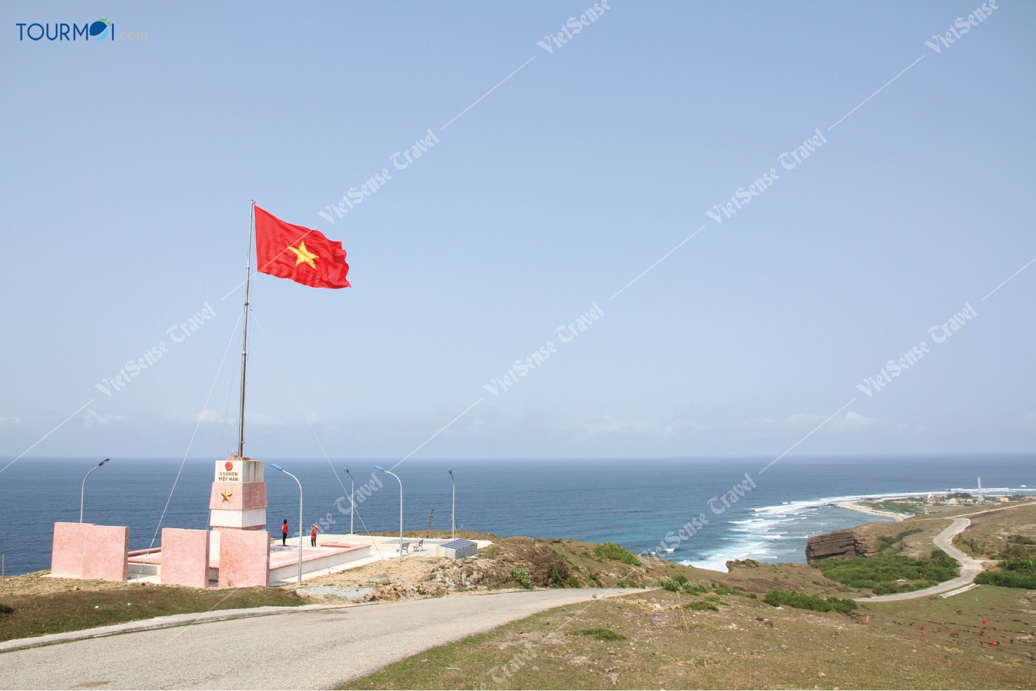 Giới thiệu các điểm thăm quan trên Đảo Lý Sơn - Ảnh 9 Giới thiệu các điểm thăm quan trên Đảo Lý Sơn - Ảnh 9