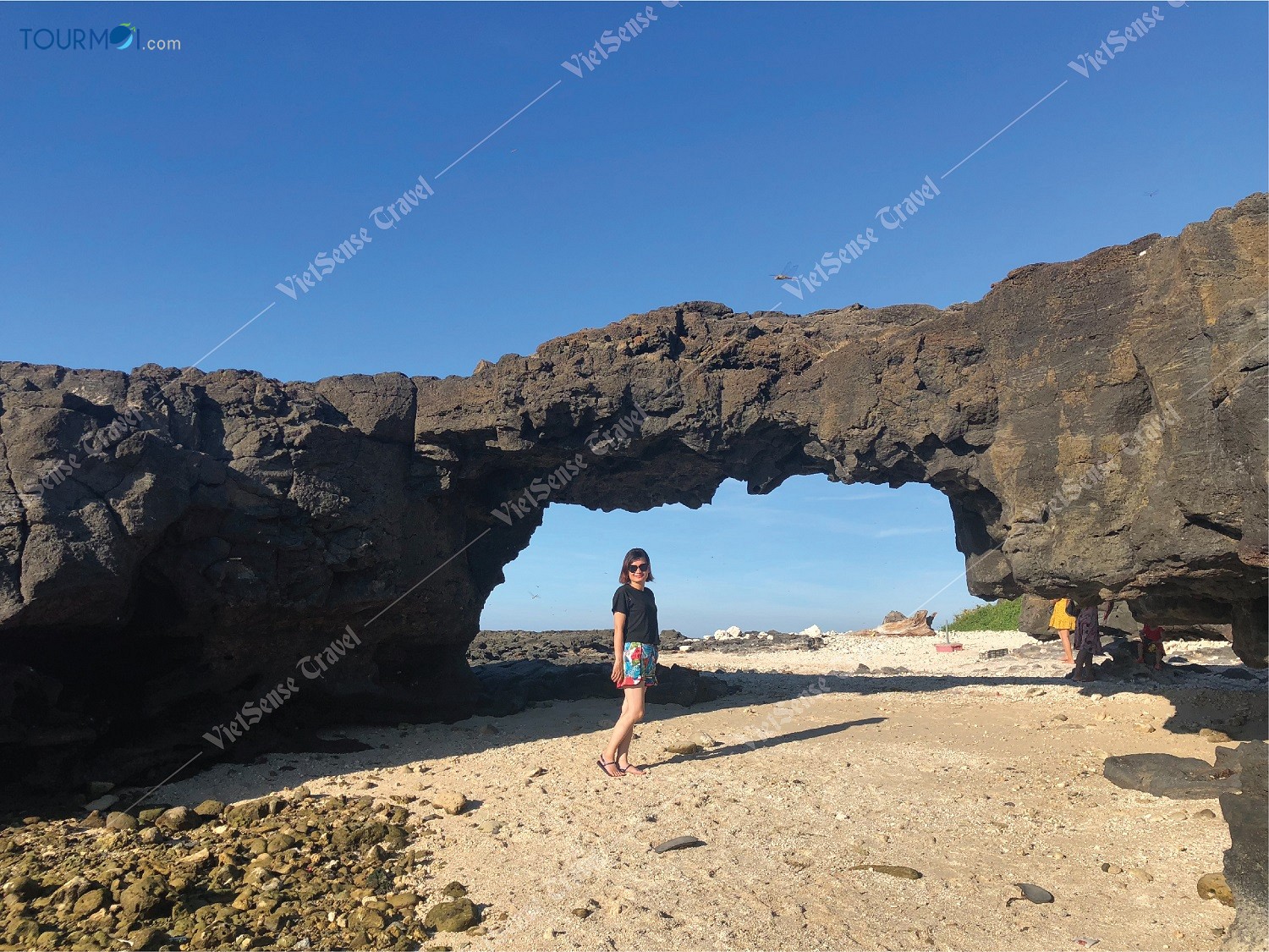 Giới thiệu các điểm thăm quan trên Đảo Lý Sơn - Ảnh 6 Giới thiệu các điểm thăm quan trên Đảo Lý Sơn - Ảnh 6