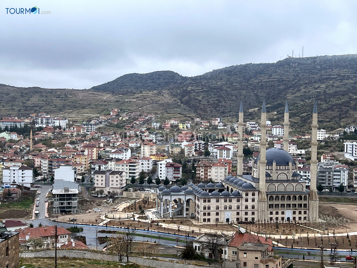 Khám phá Cappadocia xứ sở thung lũng đá và khinh khí cầu - Ảnh 1 Khám phá Cappadocia xứ sở thung lũng đá và khinh khí cầu - Ảnh 1