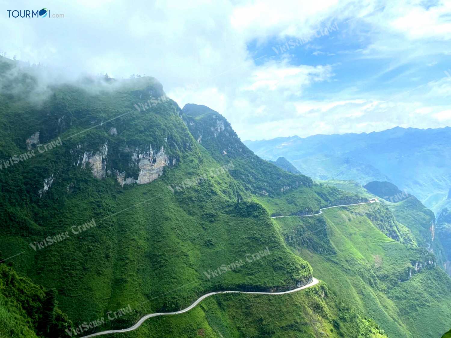 Kỳ quan Hẻm Tu Sản dưới dòng Sông Nho Quế, Hà Giang - Ảnh 2 Kỳ quan Hẻm Tu Sản dưới dòng Sông Nho Quế, Hà Giang - Ảnh 2