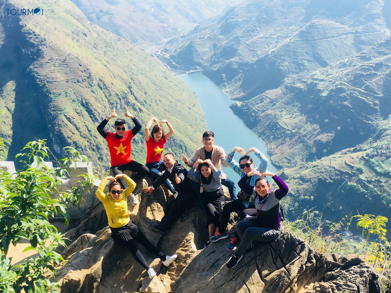 Tour Du lịch Hà Giang 4 Ngày: Đồng Văn - Lung Cũ - Mèo Vạc - Mã Pì Lèng - Ảnh 4 Tour Du lịch Hà Giang 4 Ngày: Đồng Văn - Lung Cũ - Mèo Vạc - Mã Pì Lèng - Ảnh 4