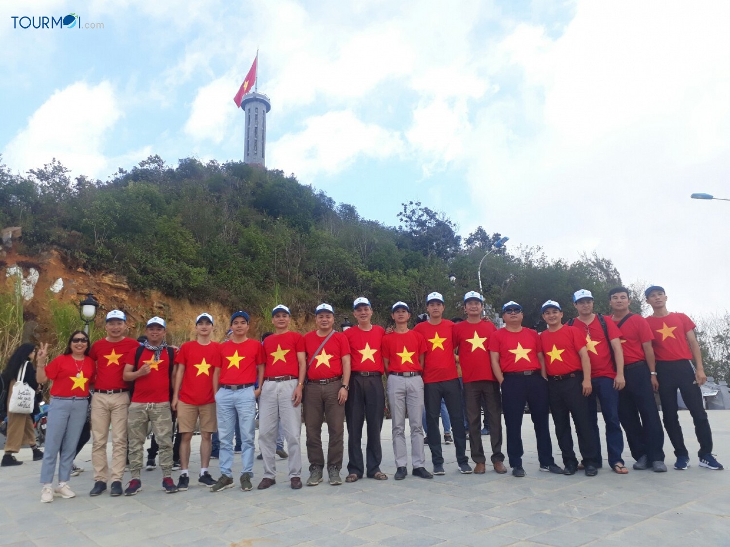 Tour Du lịch Hà Giang 4 Ngày: Đồng Văn - Lung Cũ - Mèo Vạc - Mã Pì Lèng - Ảnh 5 Tour Du lịch Hà Giang 4 Ngày: Đồng Văn - Lung Cũ - Mèo Vạc - Mã Pì Lèng - Ảnh 5