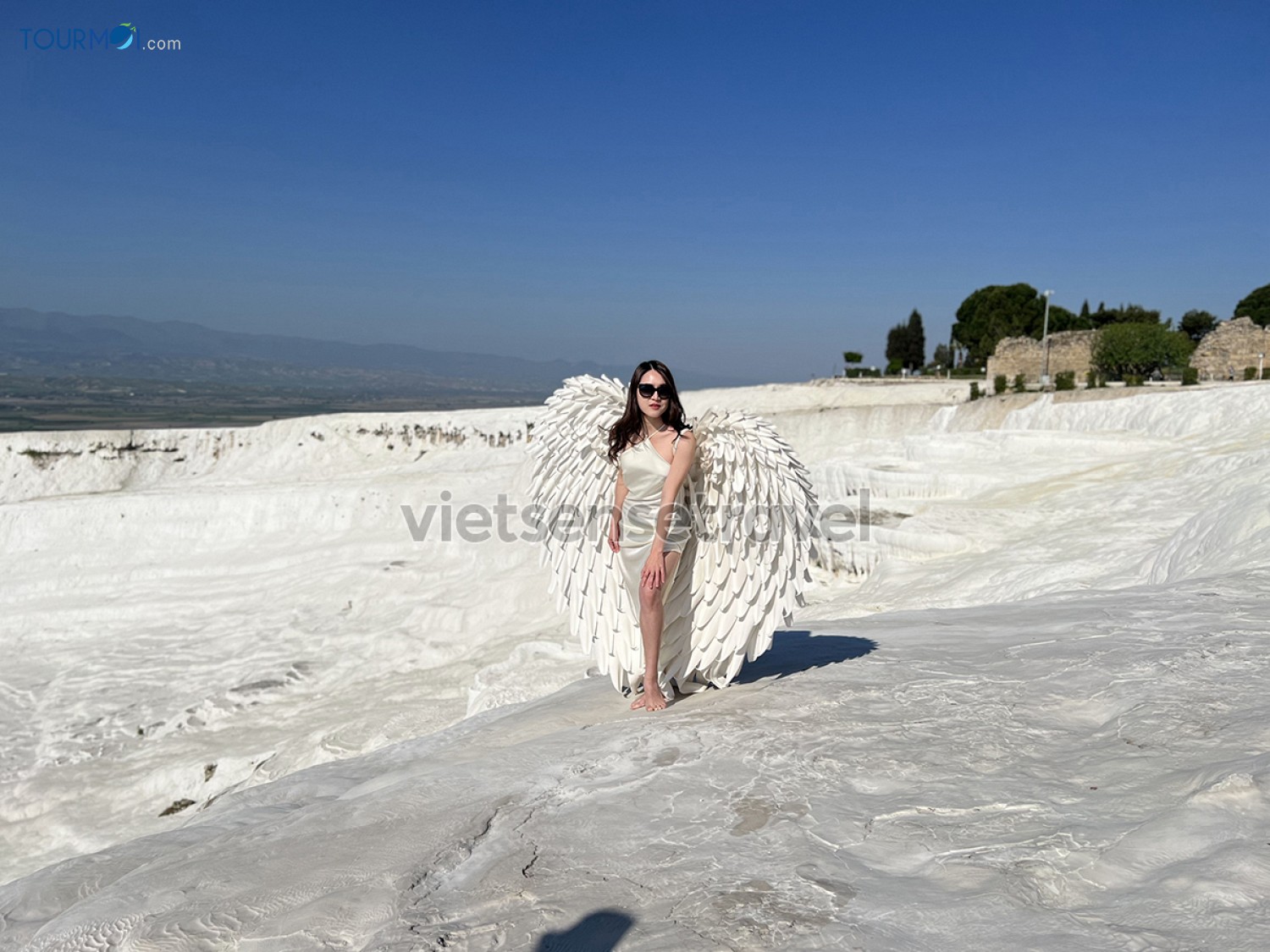 Nửa ngày thăm quan Lâu đài bông Pamukkale xứ Thổ - Ảnh 2 Nửa ngày thăm quan Lâu đài bông Pamukkale xứ Thổ - Ảnh 2