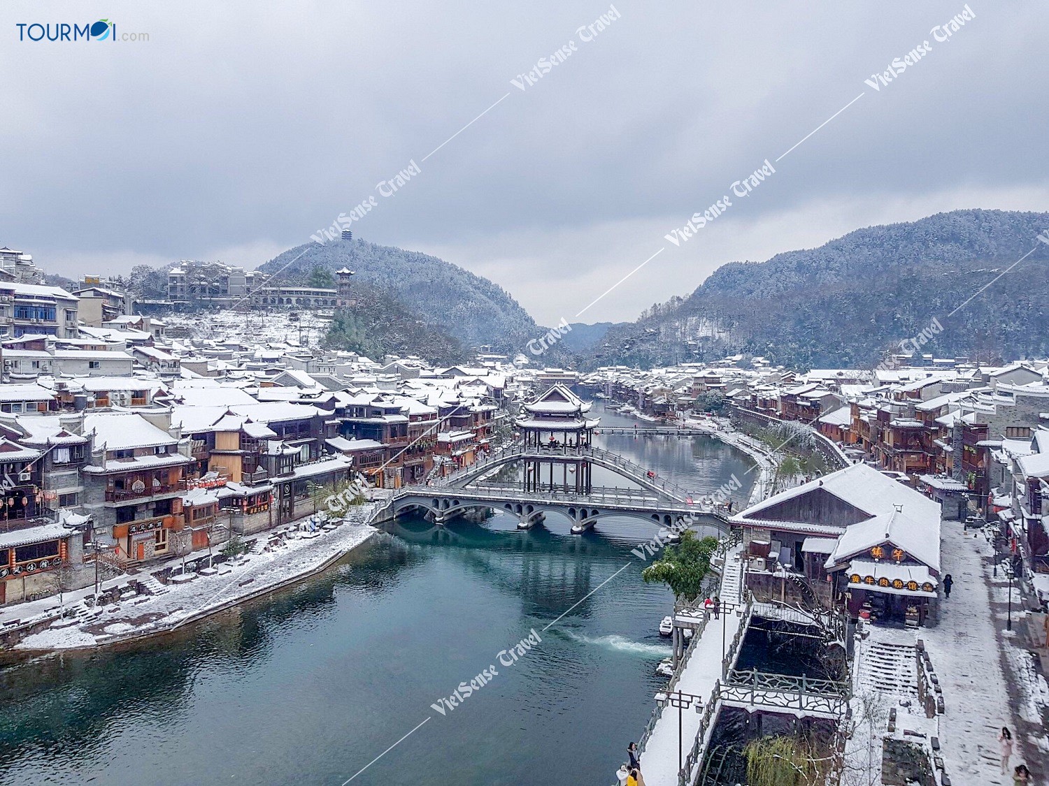 Phượng Hoàng Cổ trấn nơi mộng Thành Cổ nhớ Cố Nhân - Ảnh 3 Phượng Hoàng Cổ trấn nơi mộng Thành Cổ nhớ Cố Nhân - Ảnh 3