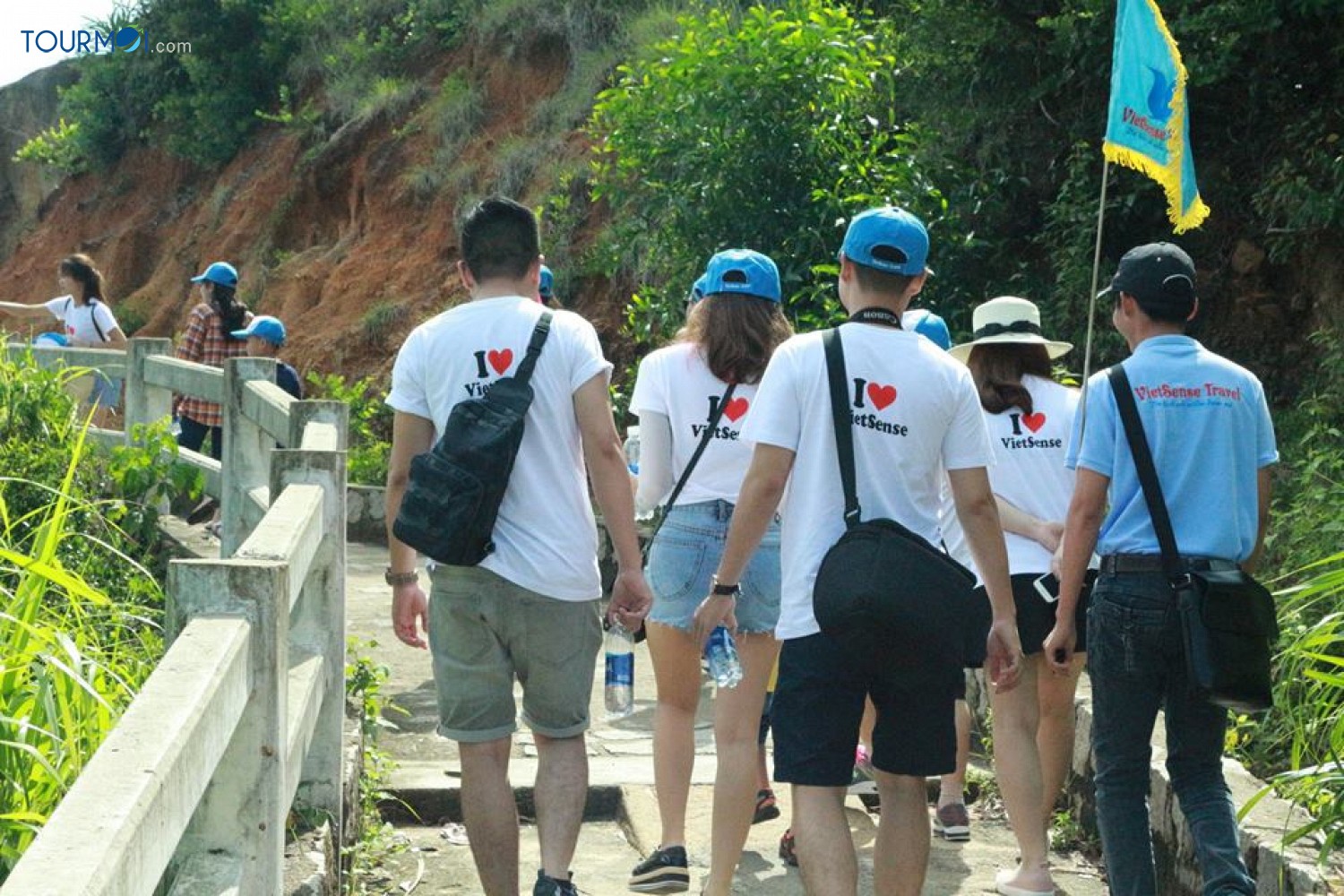 Tặng BIKINI cho khách hàng mua tour biển đảo 2020 - Ảnh 2 Tặng BIKINI cho khách hàng mua tour biển đảo 2020 - Ảnh 2