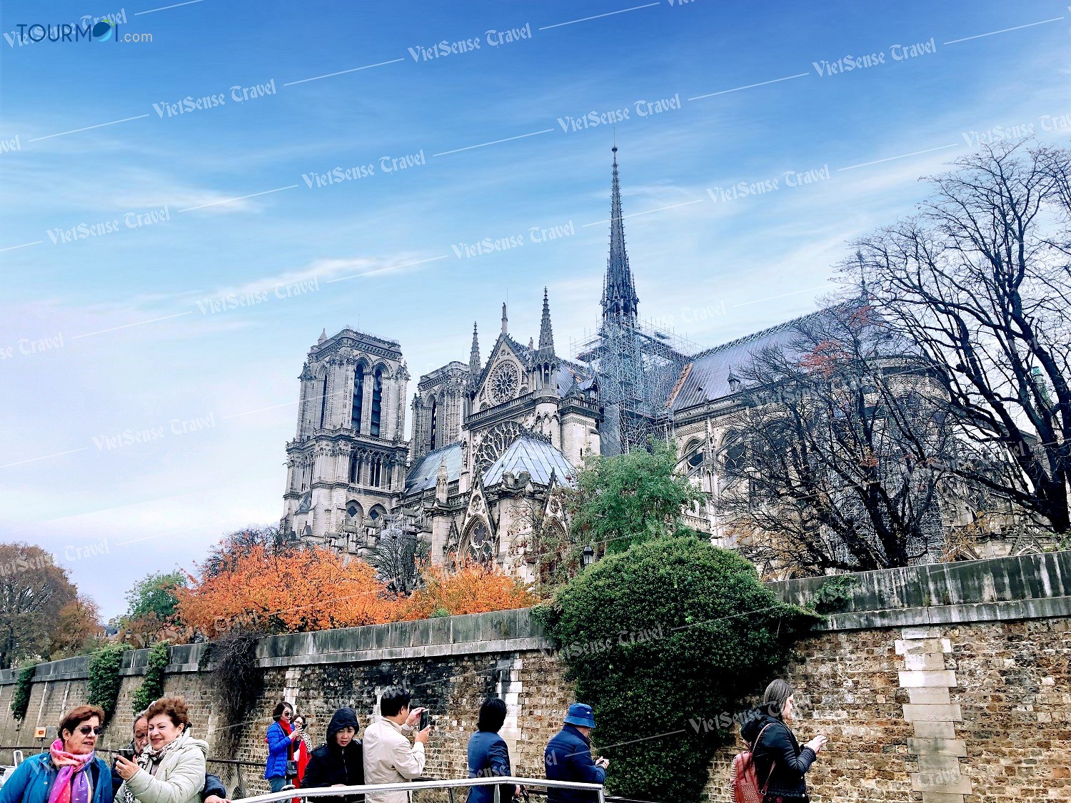 Top 10 điểm đến Paris không thể bỏ qua khi du lịch Pháp - Ảnh 3 Top 10 điểm đến Paris không thể bỏ qua khi du lịch Pháp - Ảnh 3