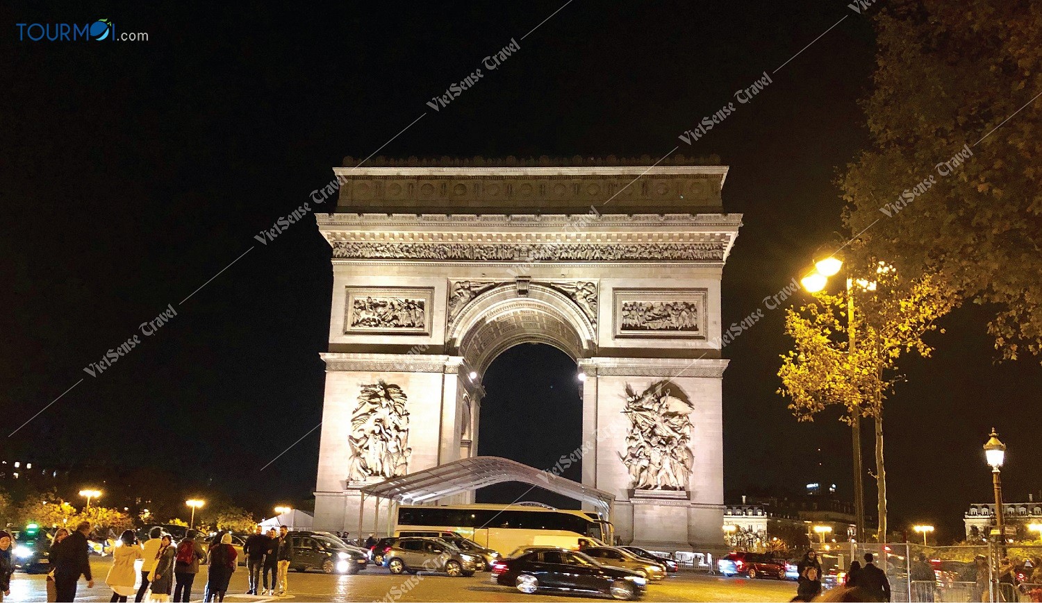 Top 10 điểm đến Paris không thể bỏ qua khi du lịch Pháp - Ảnh 6 Top 10 điểm đến Paris không thể bỏ qua khi du lịch Pháp - Ảnh 6