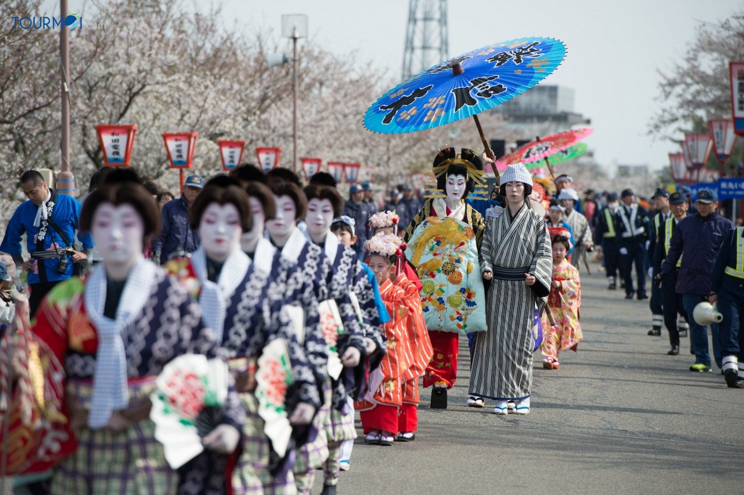 Trải nghiệm Lễ hội Hoa Anh Đào Nhật Bản như người bản xứ - Ảnh 2 Trải nghiệm Lễ hội Hoa Anh Đào Nhật Bản như người bản xứ - Ảnh 2