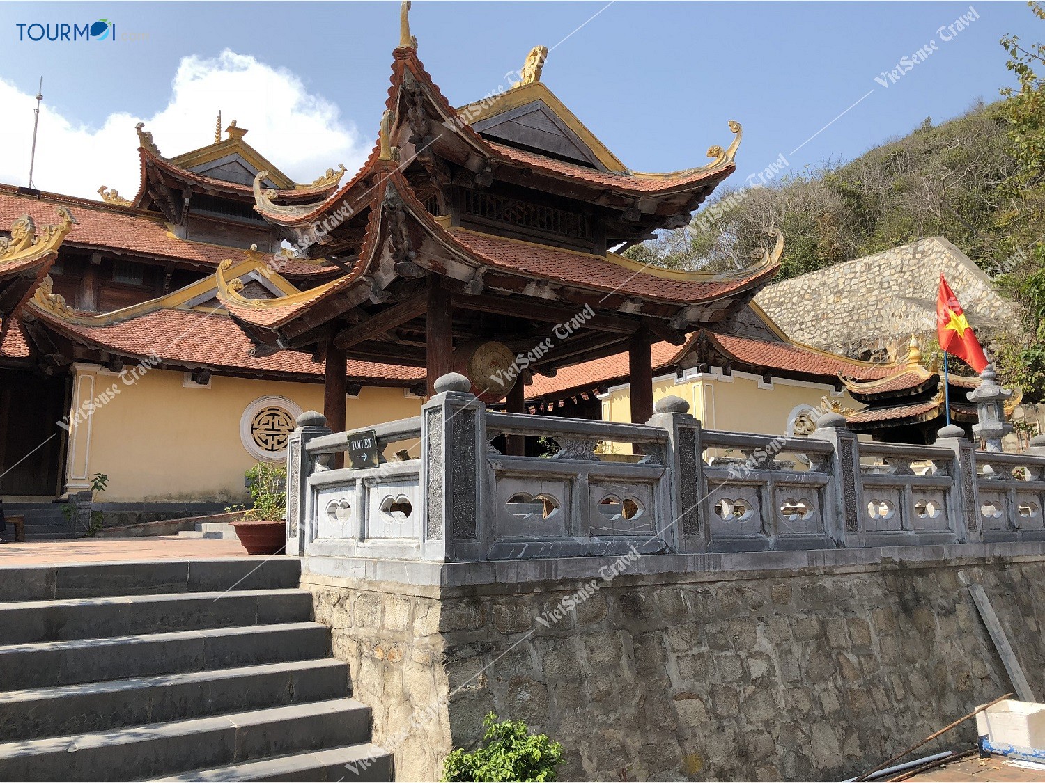 Vân Sơn Tự, ngôi Chùa Núi Một Côn Đảo đẹp nhất Việt Nam - Ảnh 2 Vân Sơn Tự, ngôi Chùa Núi Một Côn Đảo đẹp nhất Việt Nam - Ảnh 2