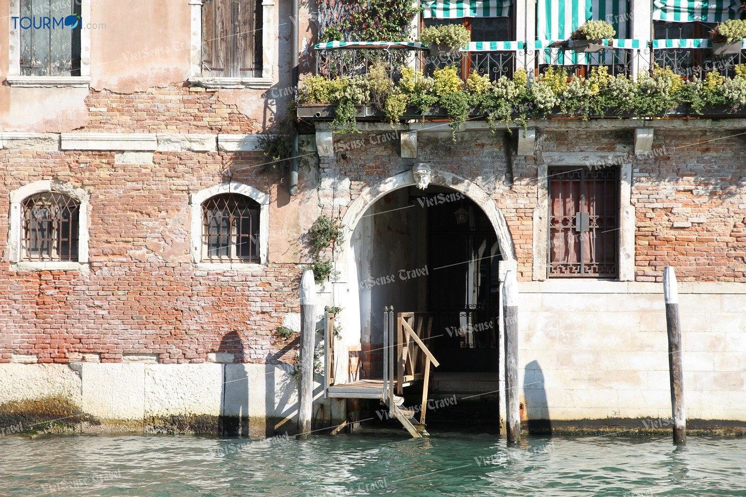 Venice thành phố thơ mộng nhất Châu Âu - Ảnh 2 Venice thành phố thơ mộng nhất Châu Âu - Ảnh 2