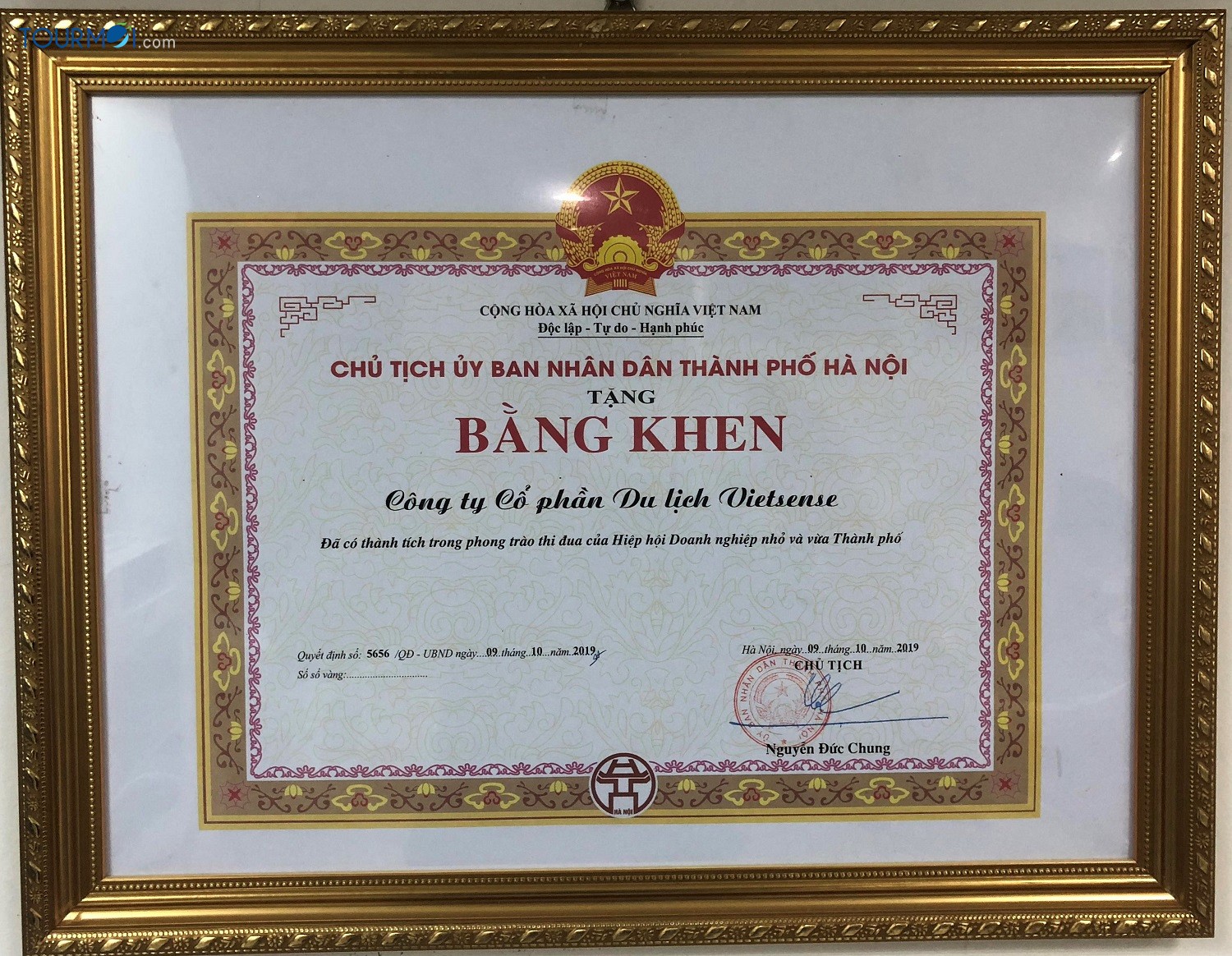 VietSense Travel được Chủ tịch UBND TP Hà Nội Nguyễn Đức Chung tặng Bằng khen - Ảnh 2 VietSense Travel được Chủ tịch UBND TP Hà Nội Nguyễn Đức Chung tặng Bằng khen - Ảnh 2